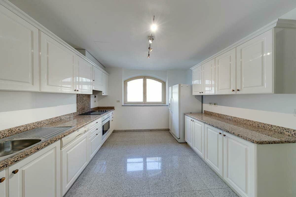 Villa Hermosa: Elegante trilocale nel Carrè d'Or - 7/7