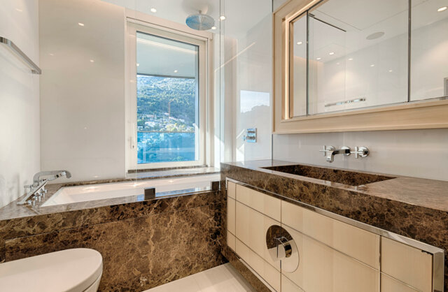 TOUR ODÉON – 5 ROOM APARTMENT ON A HIGH FLOOR FOR SALE - 8/13