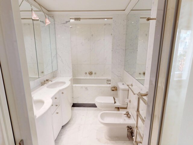 Prestigious property in Carré d'Or - 10/13